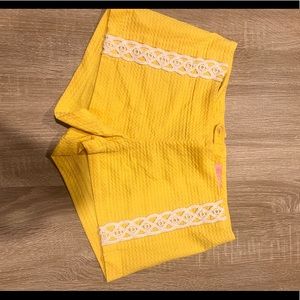 Lilly Pulitzer shorts size 2